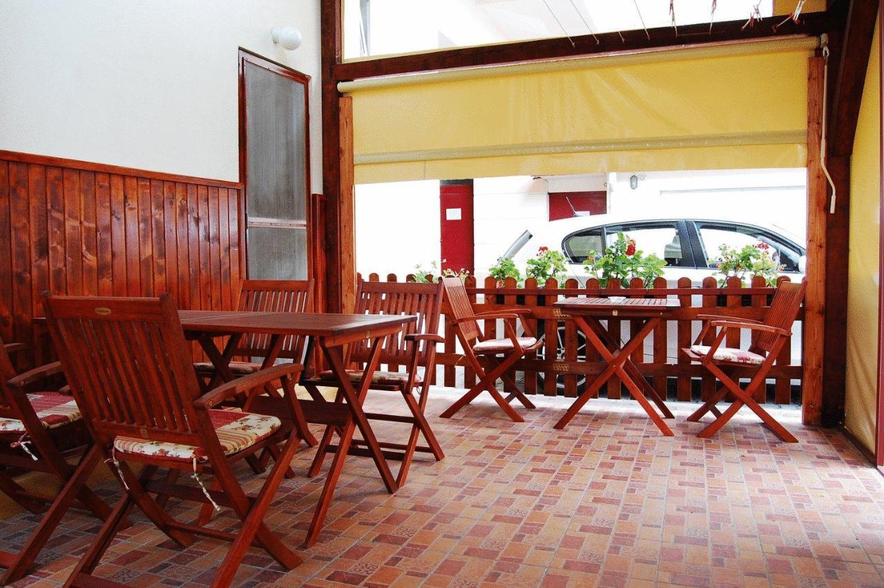 Voyager Bed & Breakfast Novi Sad Restaurant photo